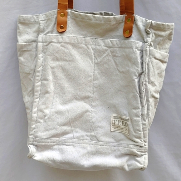 Canvas FEED project tote, lots of pockets, leather straps, inside zip pocket - Picture 2 of 11